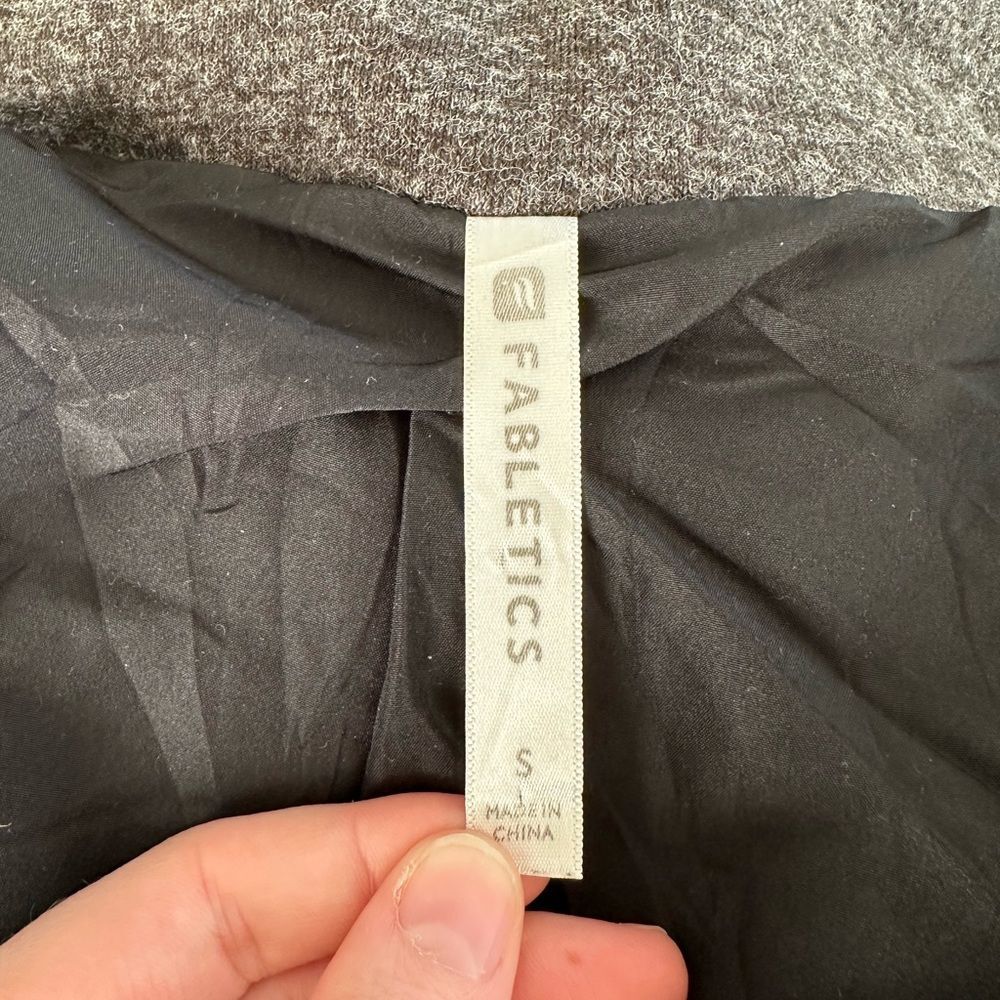 Fabletics Milano Coat Grey Black Faux Leather Sleeve Wrap Jacket size Small - Picture 5 of 10